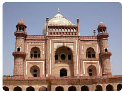 Safdarjung Tomb