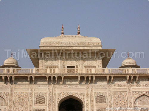 Closer view of View of Itmad-Ud-Daulah Tomb