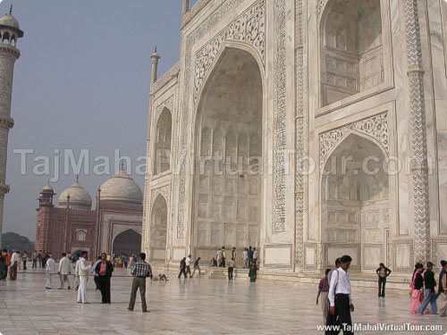 Side view of Main Entrance for Taj Mahal Tomb