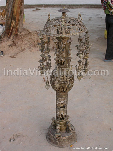 Bronze figures from Chattisgarh