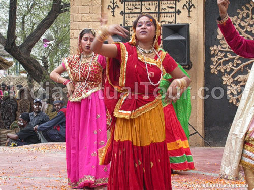 Artists from Vrindavan, Uttar Pradesh