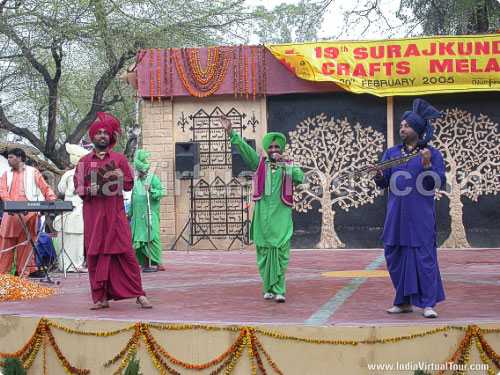 A song by an artist of Punjab police troop