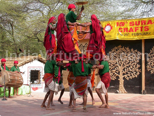 Artists from Chattisgarh