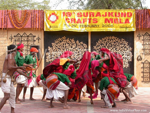 Artists from Chattisgarh are performing