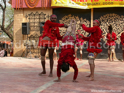 Artists from Chattisgarh