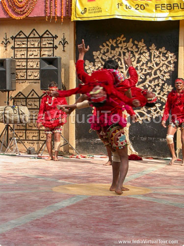 Artists from Chattisgarh