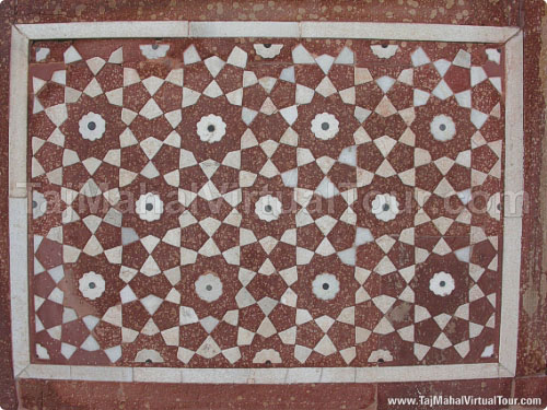 Beautiful stone inlay in Itmad-Ud-Daulah Tomb